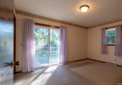 Tiny photo for 60196 Surrey Lane, Elkhart, IN 46517 (MLS # 202640939)