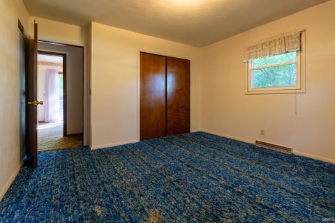 Tiny photo for 60196 Surrey Lane, Elkhart, IN 46517 (MLS # 202640939)