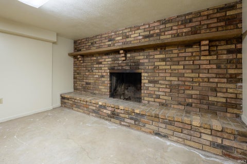 Tiny photo for 60196 Surrey Lane, Elkhart, IN 46517 (MLS # 202640939)