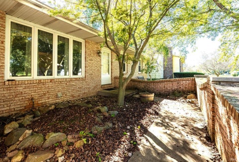 Tiny photo for 60196 Surrey Lane, Elkhart, IN 46517 (MLS # 202640939)