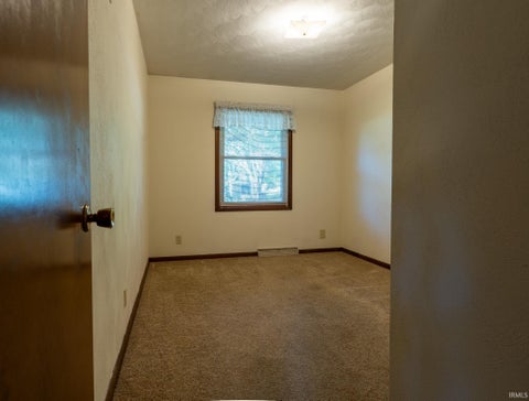 Tiny photo for 60196 Surrey Lane, Elkhart, IN 46517 (MLS # 202640939)