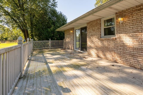 Tiny photo for 60196 Surrey Lane, Elkhart, IN 46517 (MLS # 202640939)