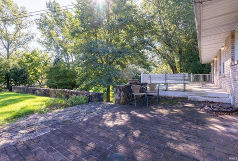 Tiny photo for 60196 Surrey Lane, Elkhart, IN 46517 (MLS # 202640939)