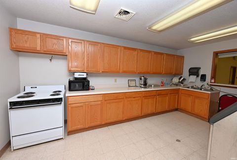 Tiny photo for 340 E 50 N., Winamac, IN 46996 (MLS # 202605693)