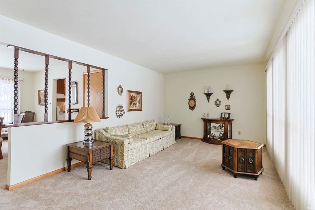 Photo of 505 E Omer Avenue, Mishawaka, IN 46545 (MLS # 202603415)