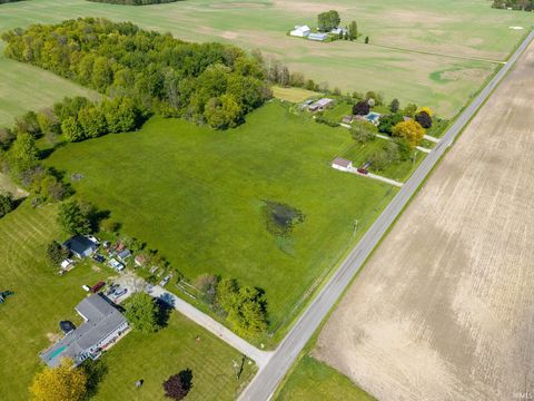 Tiny photo for 514 W 900 S Road, Claypool, IN 46510 (MLS # 202618407)