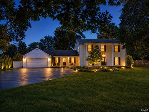 Photo of 2925 High Street Street, Logansport, IN 46947 (MLS # 202629883)