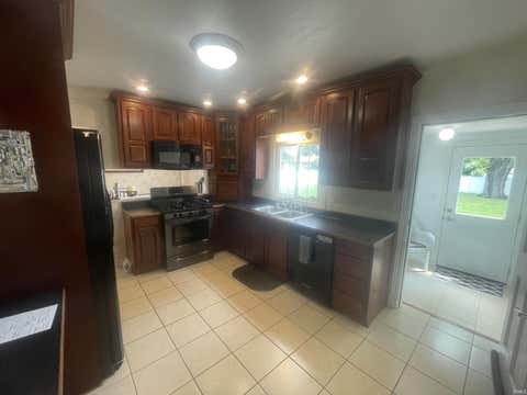 Tiny photo for 2925 High Street Street, Logansport, IN 46947 (MLS # 202629883)