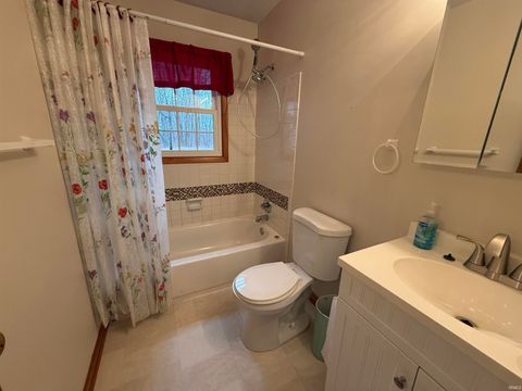 Tiny photo for 2626 W 150 N, Logansport, IN 46947 (MLS # 202600911)