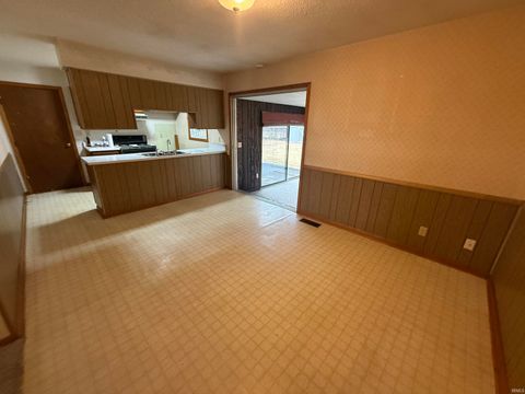 Tiny photo for 2626 W 150 N, Logansport, IN 46947 (MLS # 202600911)