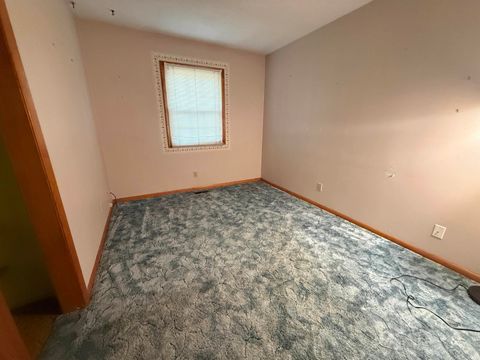 Tiny photo for 2626 W 150 N, Logansport, IN 46947 (MLS # 202600911)