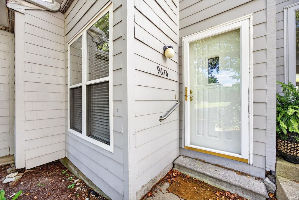 Photo of 9676 S Bay Pointe Drive #79, Bloomington, IN 47401 (MLS # 202629114)