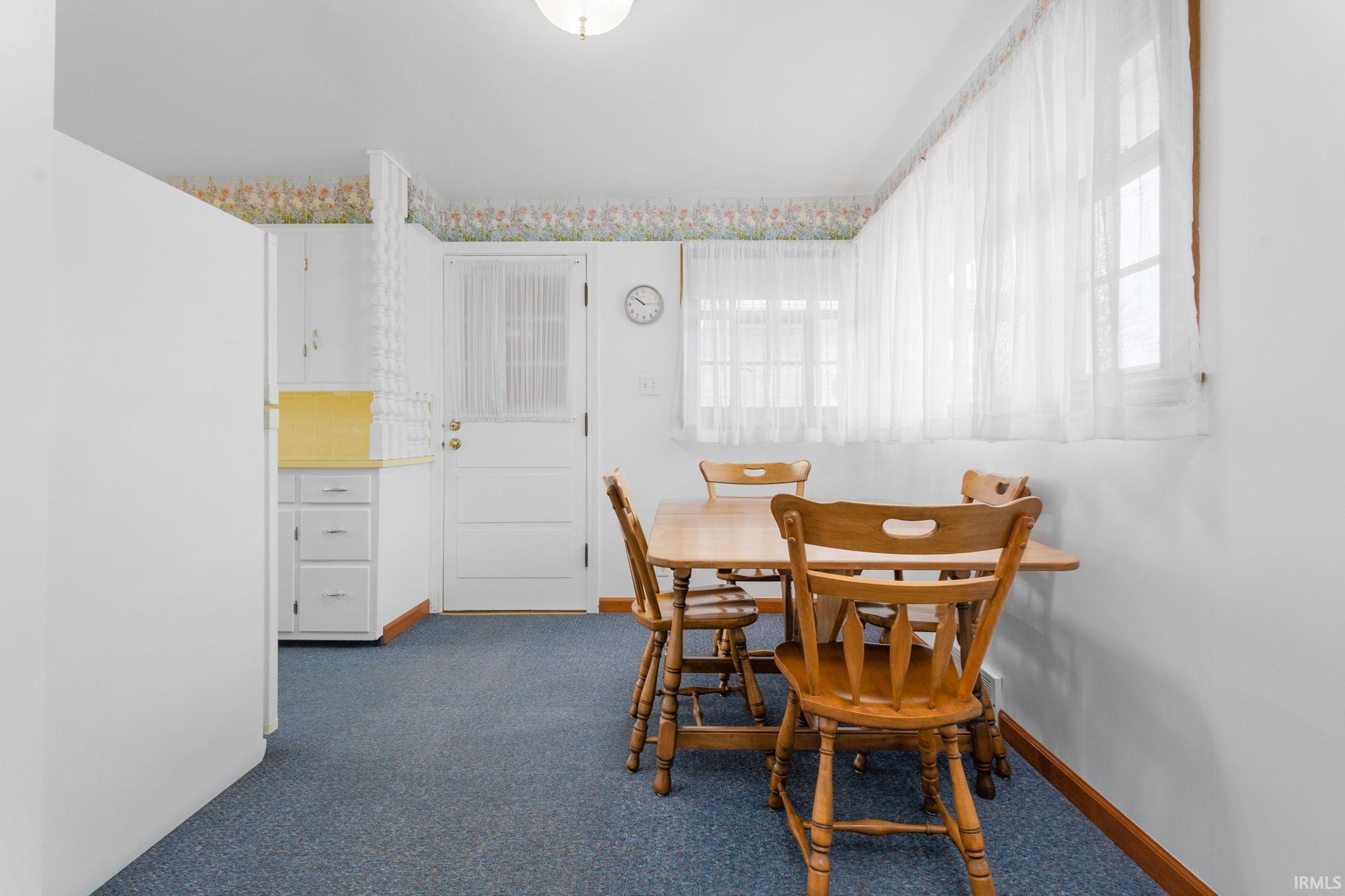 South Bend, Indiana 46617, United States, 2 Bedrooms Bedrooms, ,1 BathroomBathrooms,Residential,Pending,246686