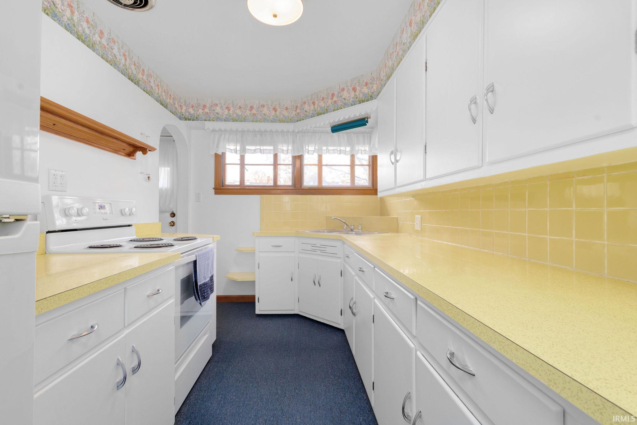 South Bend, Indiana 46617, United States, 2 Bedrooms Bedrooms, ,1 BathroomBathrooms,Residential,Pending,246686