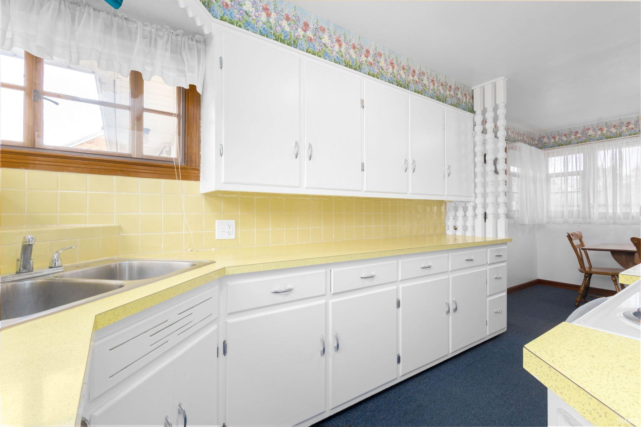 South Bend, Indiana 46617, United States, 2 Bedrooms Bedrooms, ,1 BathroomBathrooms,Residential,Pending,246686