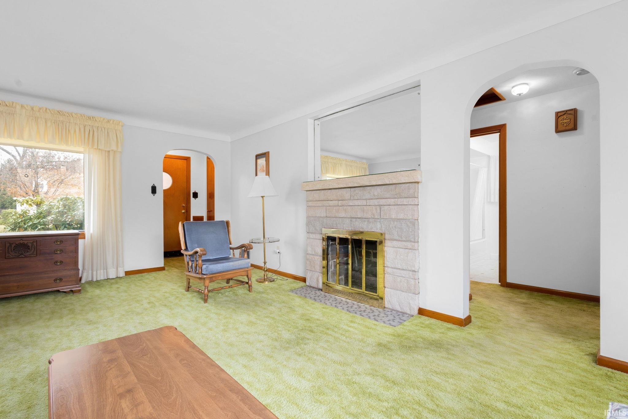 South Bend, Indiana 46617, United States, 2 Bedrooms Bedrooms, ,1 BathroomBathrooms,Residential,Pending,246686