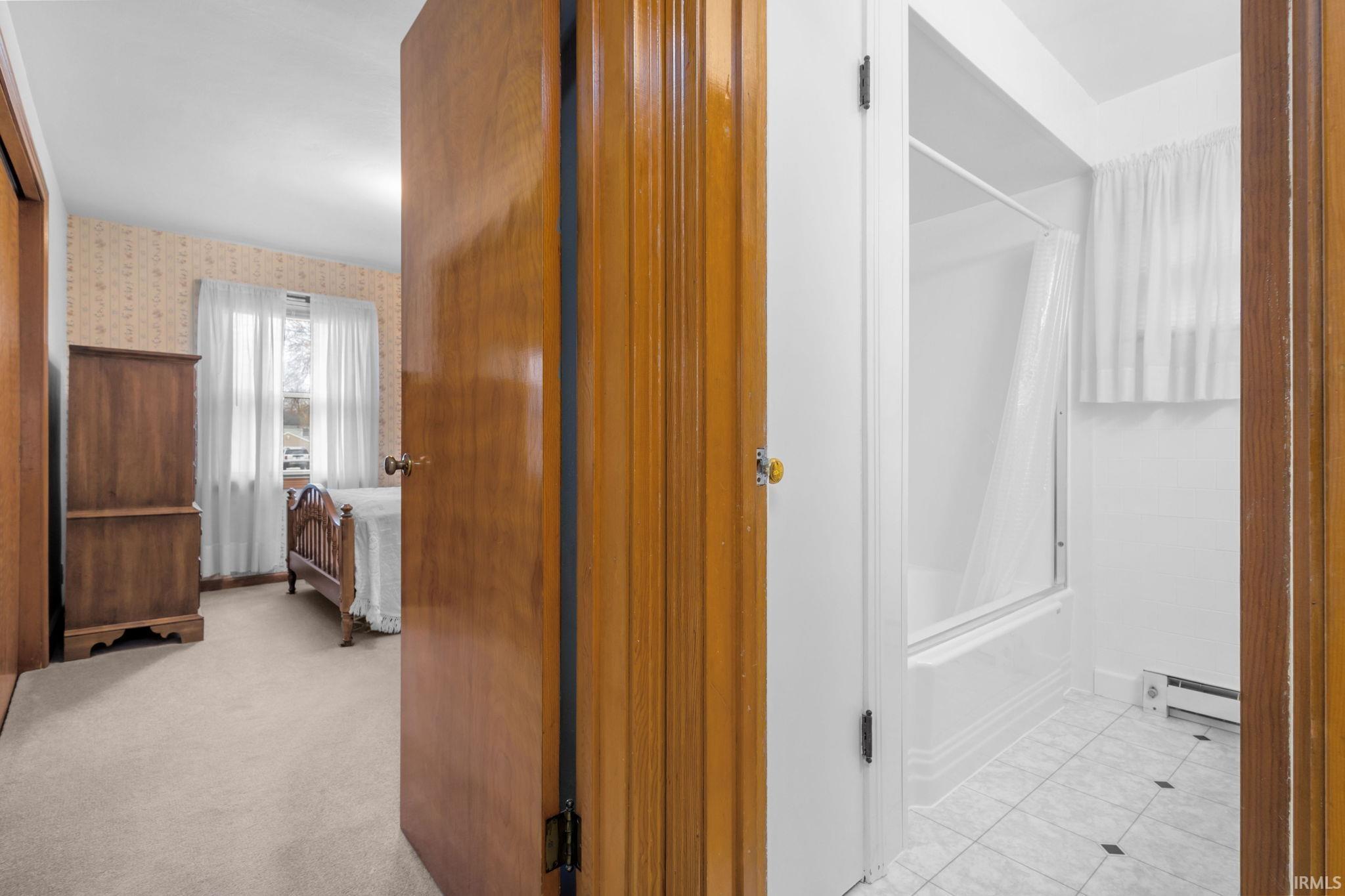 South Bend, Indiana 46617, United States, 2 Bedrooms Bedrooms, ,1 BathroomBathrooms,Residential,Pending,246686