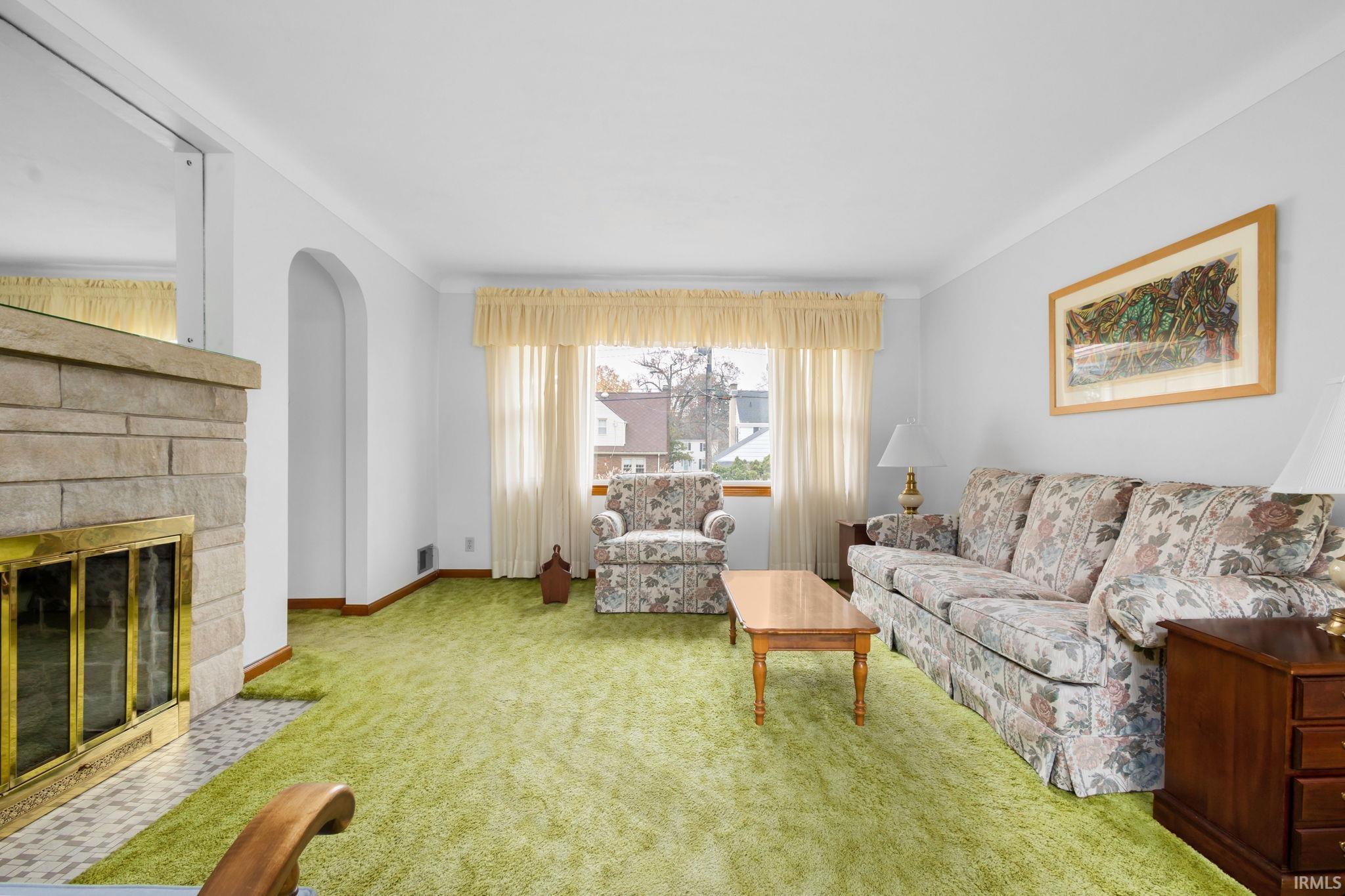 South Bend, Indiana 46617, United States, 2 Bedrooms Bedrooms, ,1 BathroomBathrooms,Residential,Pending,246686