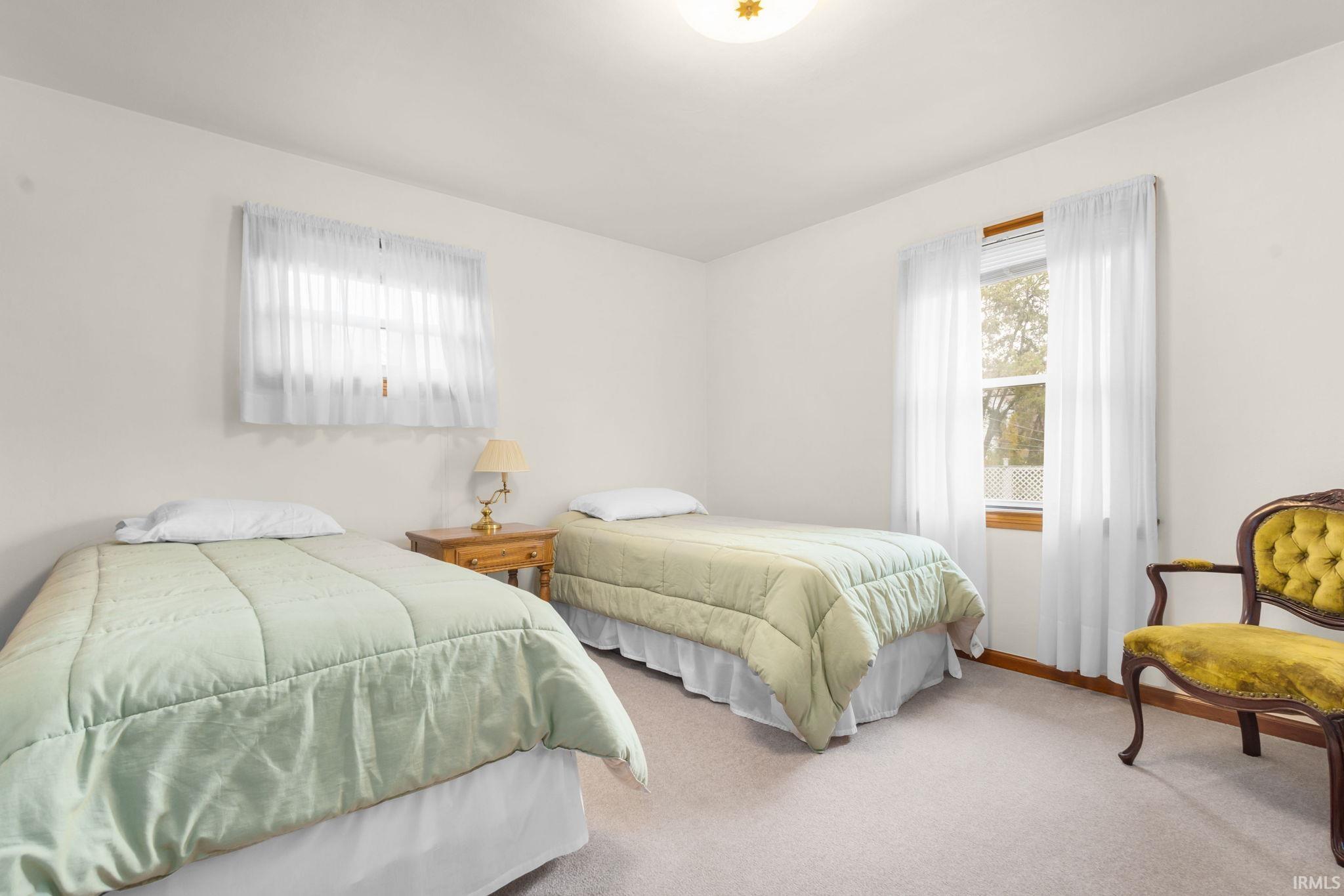 South Bend, Indiana 46617, United States, 2 Bedrooms Bedrooms, ,1 BathroomBathrooms,Residential,Pending,246686