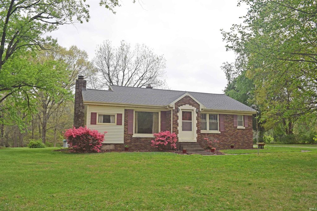 Photo of 11707 Diamond Island Road, Wadesville, IN 47638 (MLS # 202613159)
