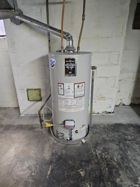 Tiny photo for 802 S 12th Street, Lafayette, IN 47905 (MLS # 202546363)