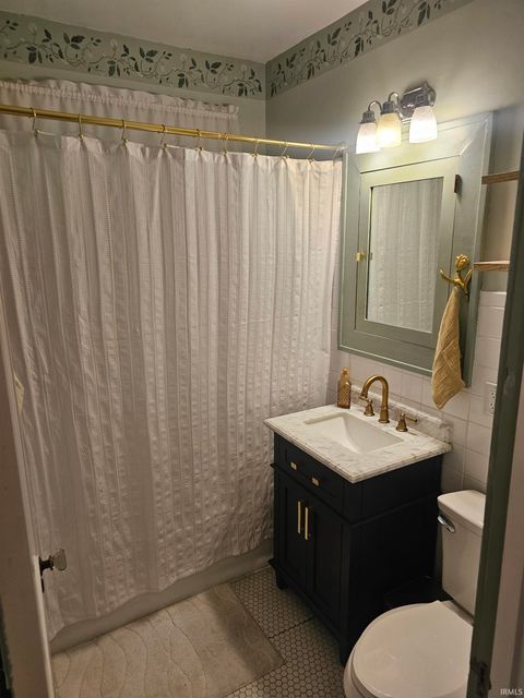 Tiny photo for 802 S 12th Street, Lafayette, IN 47905 (MLS # 202546363)