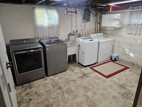 Tiny photo for 802 S 12th Street, Lafayette, IN 47905 (MLS # 202546363)