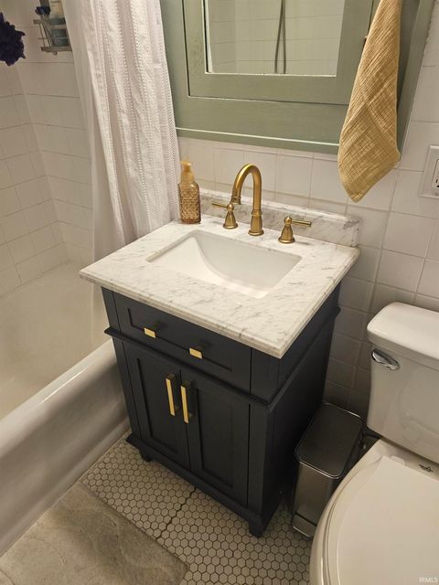 Tiny photo for 802 S 12th Street, Lafayette, IN 47905 (MLS # 202546363)