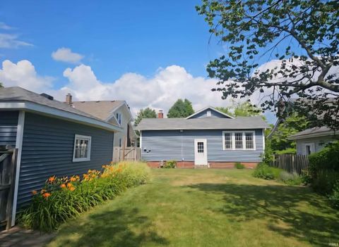 Tiny photo for 802 S 12th Street, Lafayette, IN 47905 (MLS # 202546363)