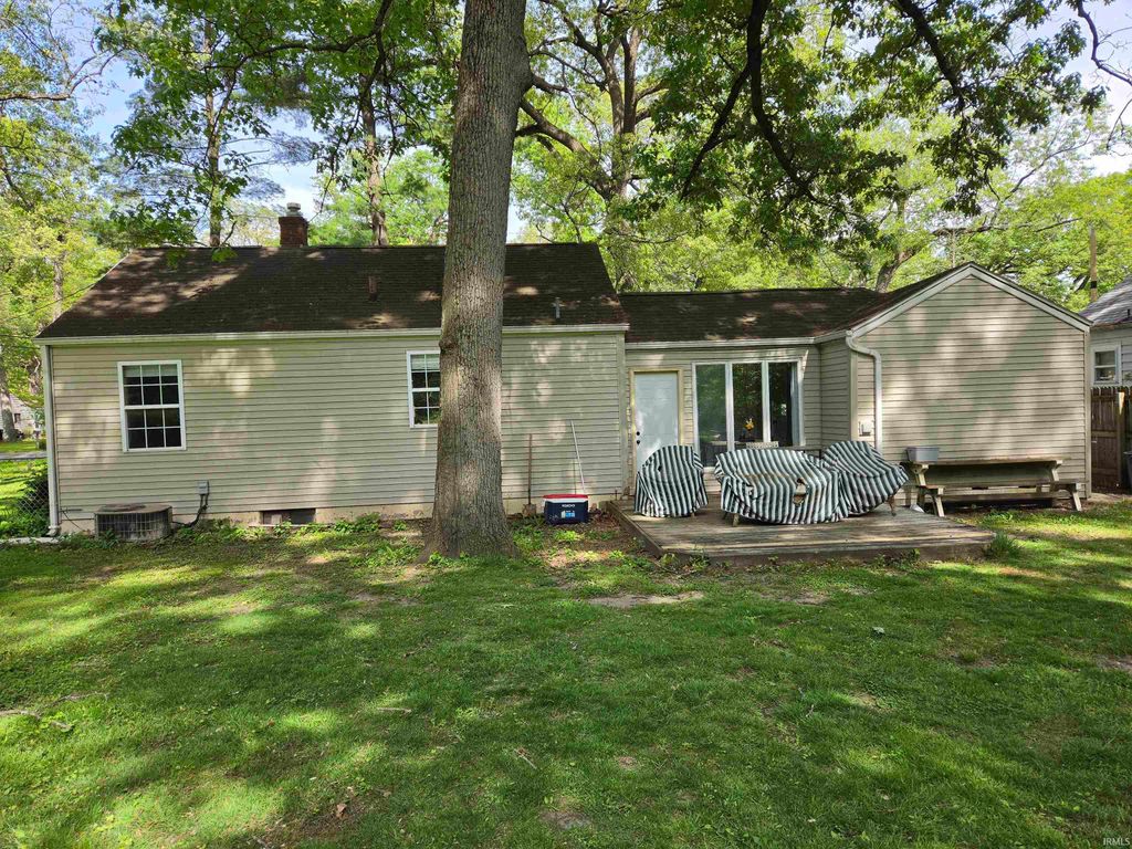 Photo of 55393 Butternut Road, South Bend, IN 46628 (MLS # 202619555)