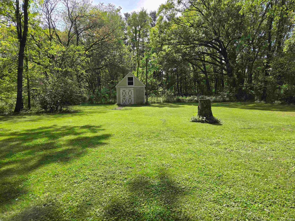 Photo of 55393 Butternut Road, South Bend, IN 46628 (MLS # 202619555)
