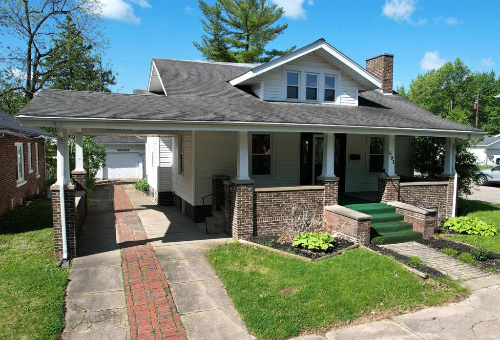 Photo of 801 E Jackson Street, Attica, IN 47918 (MLS # 202616514)