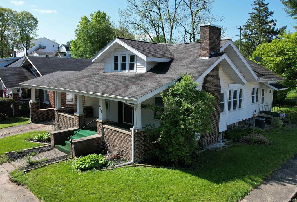 Photo of 801 E Jackson Street, Attica, IN 47918 (MLS # 202616514)