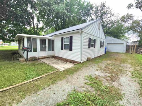 Photo of 1512 W Havens Street, Kokomo, IN 46901 (MLS # 202627813)