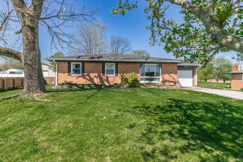 Photo of 2565 S SR 57 Highway, Oakland City, IN 47660 (MLS # 202611726)