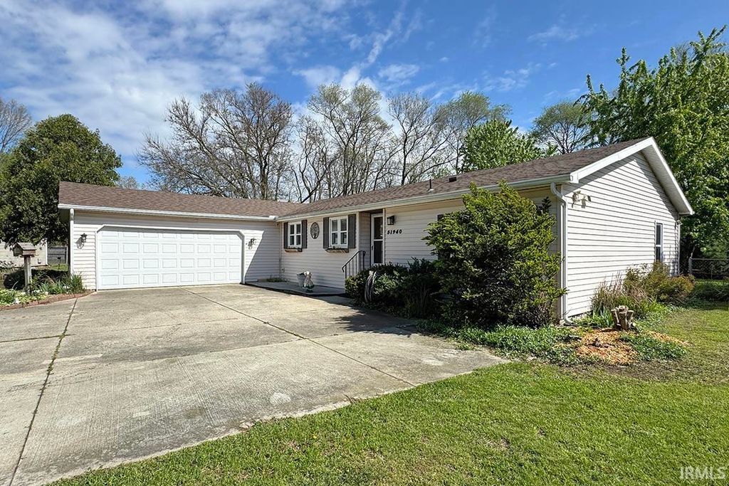 Photo of 51940 Audra Drive, Elkhart, IN 46514 (MLS # 202616254)