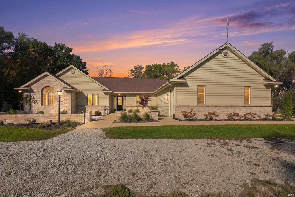 Photo of 1375 W SR 205, Columbia City, IN 46725 (MLS # 202643235)