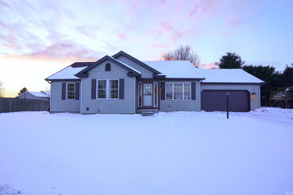 Photo of 23375 Amber Valley Drive, South Bend, IN 46628 (MLS # 202548245)