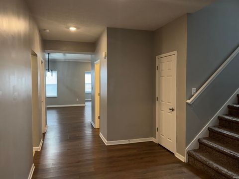 Tiny photo for 3230 Sand Walk Drive, Kokomo, IN 46902 (MLS # 202602086)