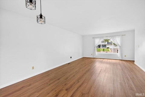 Tiny photo for 1621 Hemlock Road, Lafayette, IN 47905 (MLS # 202635818)