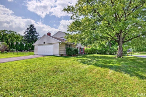 Tiny photo for 1621 Hemlock Road, Lafayette, IN 47905 (MLS # 202635818)