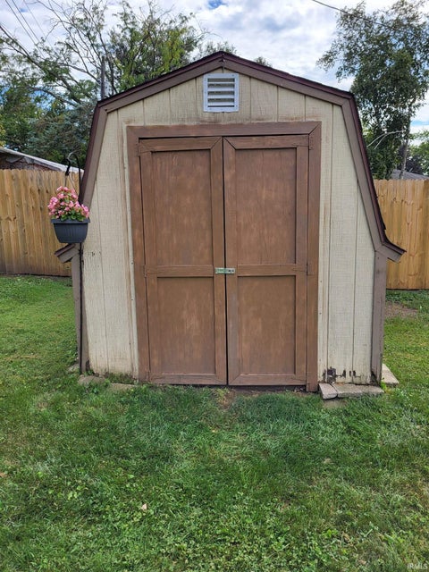 Tiny photo for 1621 Hemlock Road, Lafayette, IN 47905 (MLS # 202635818)
