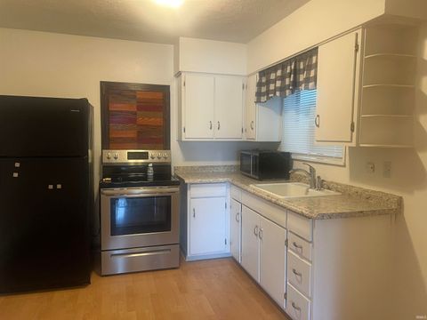 Tiny photo for 407 Marilyn Court, Kokomo, IN 46902 (MLS # 202536269)