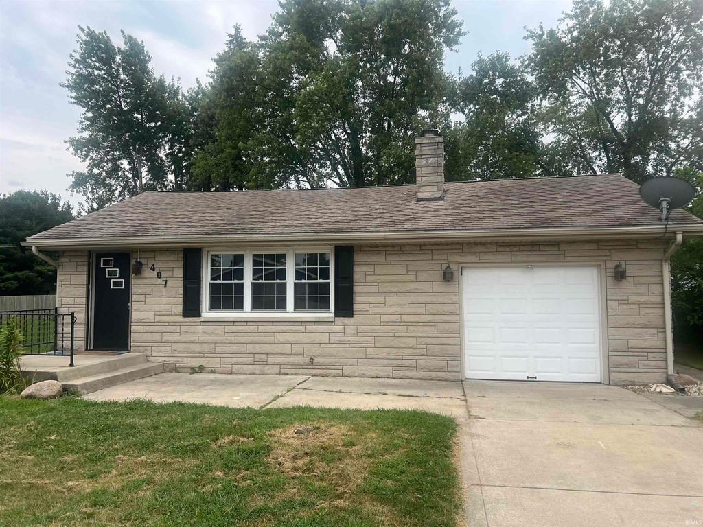 Photo for 407 Marilyn Court, Kokomo, IN 46902 (MLS # 202536269)