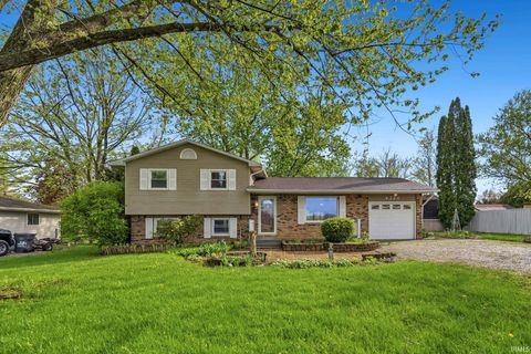 Tiny photo for 4326 Hursh Road, Fort Wayne, IN 46845 (MLS # 202614645)
