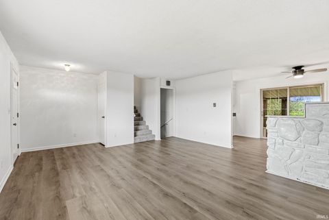 Tiny photo for 4326 Hursh Road, Fort Wayne, IN 46845 (MLS # 202614645)