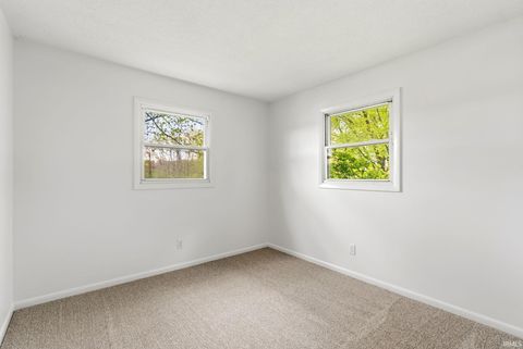 Tiny photo for 4326 Hursh Road, Fort Wayne, IN 46845 (MLS # 202614645)