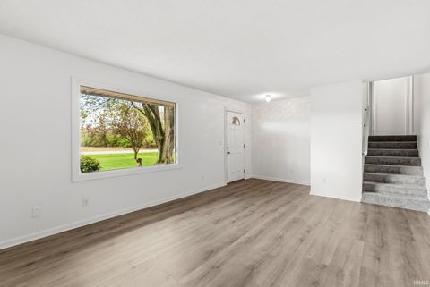 Tiny photo for 4326 Hursh Road, Fort Wayne, IN 46845 (MLS # 202614645)