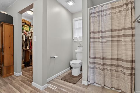 Tiny photo for 1104 S Courtland Avenue, Kokomo, IN 46902 (MLS # 202610230)