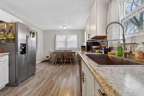 Tiny photo for 1104 S Courtland Avenue, Kokomo, IN 46902 (MLS # 202610230)